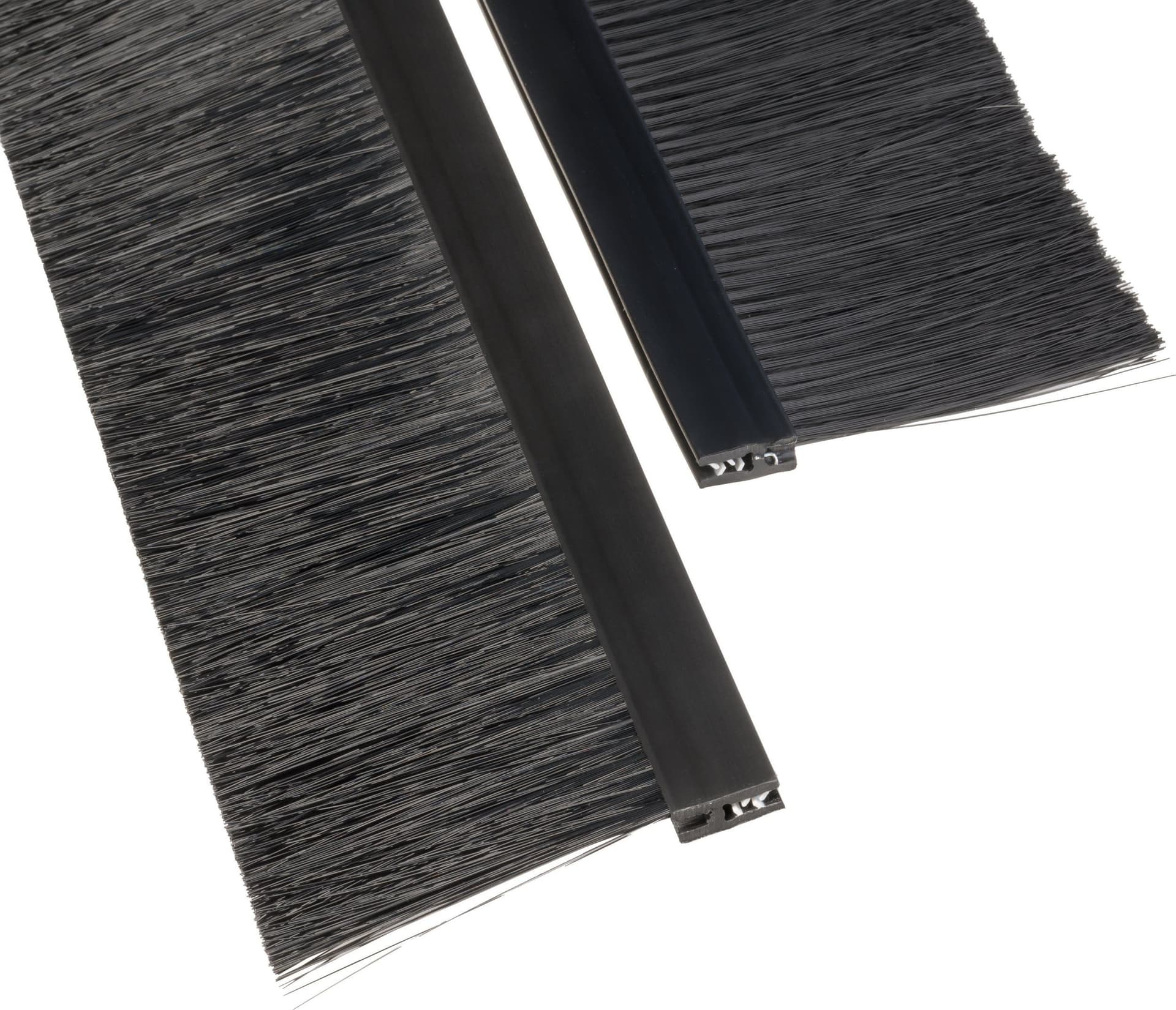 Sei Spazzole Ingresso Cavi per Armadio Rack 380 mm in  Scontolo.net - Potenza, commercioVirtuoso.it