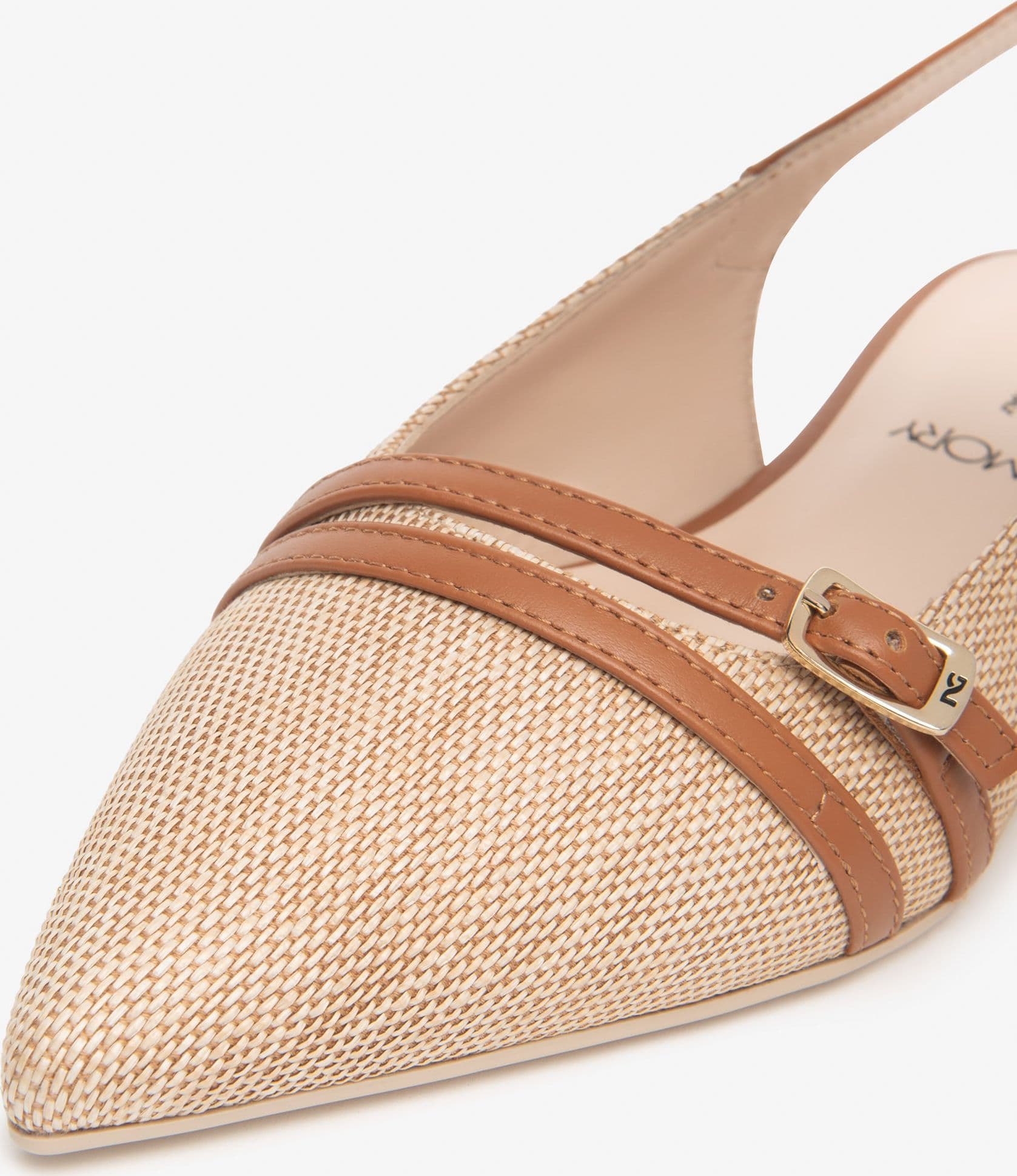Nero Giardini slingback in tessuto e pelle col. natural E615540D420 in prodotto Teresi Calzature - Marsala, commercioVirtuoso.it