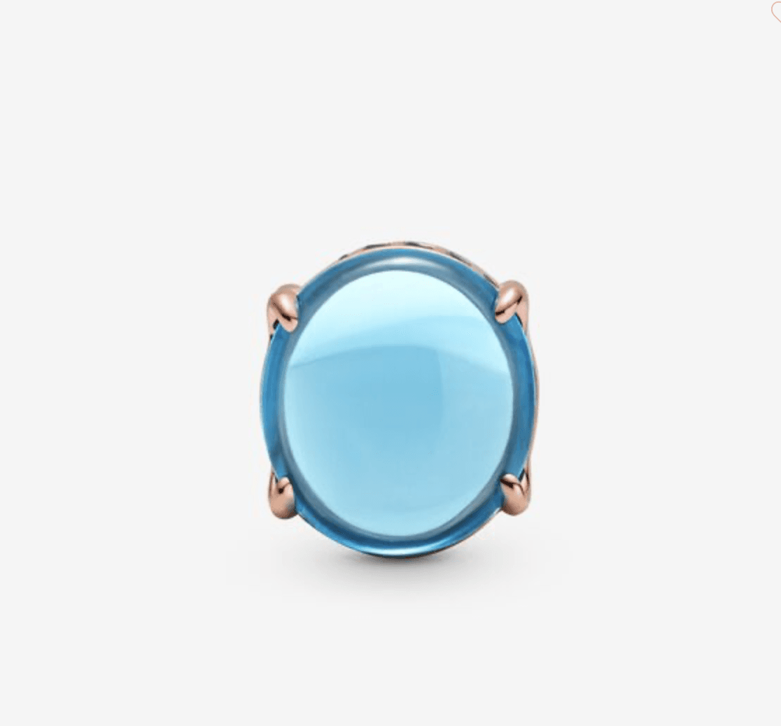 Pandora-Charm con pietra cabochon ovale blu in Assortimento articoli di gioielleria Alba Gioielli - Casoria, commercioVirtuoso.it