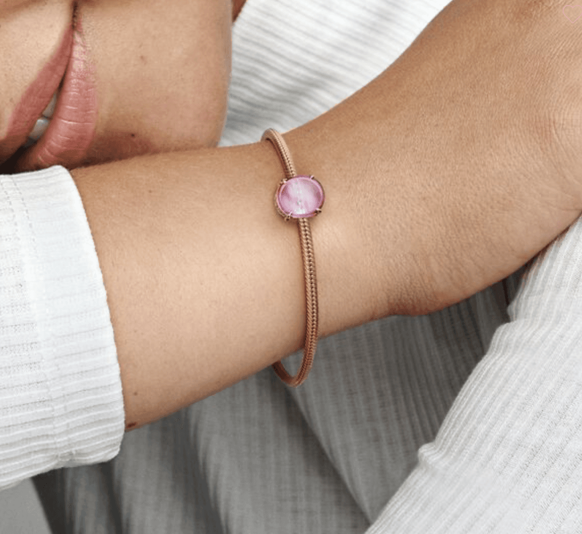 Pandora -Charm con pietra cabochon ovale rosa in Bead Charm Alba Gioielli - Casoria, commercioVirtuoso.it