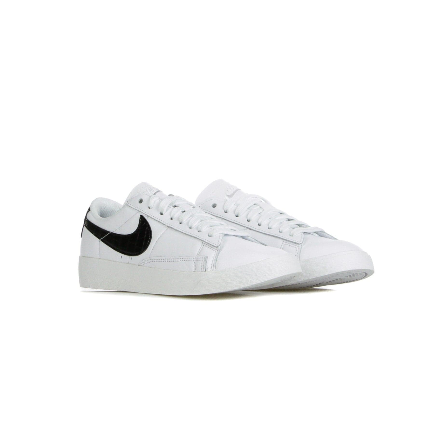 Nike Scarpa Bassa Donna W Blazer Low White/black da donna in Sneaker casual Drestige - Casamassima, commercioVirtuoso.it