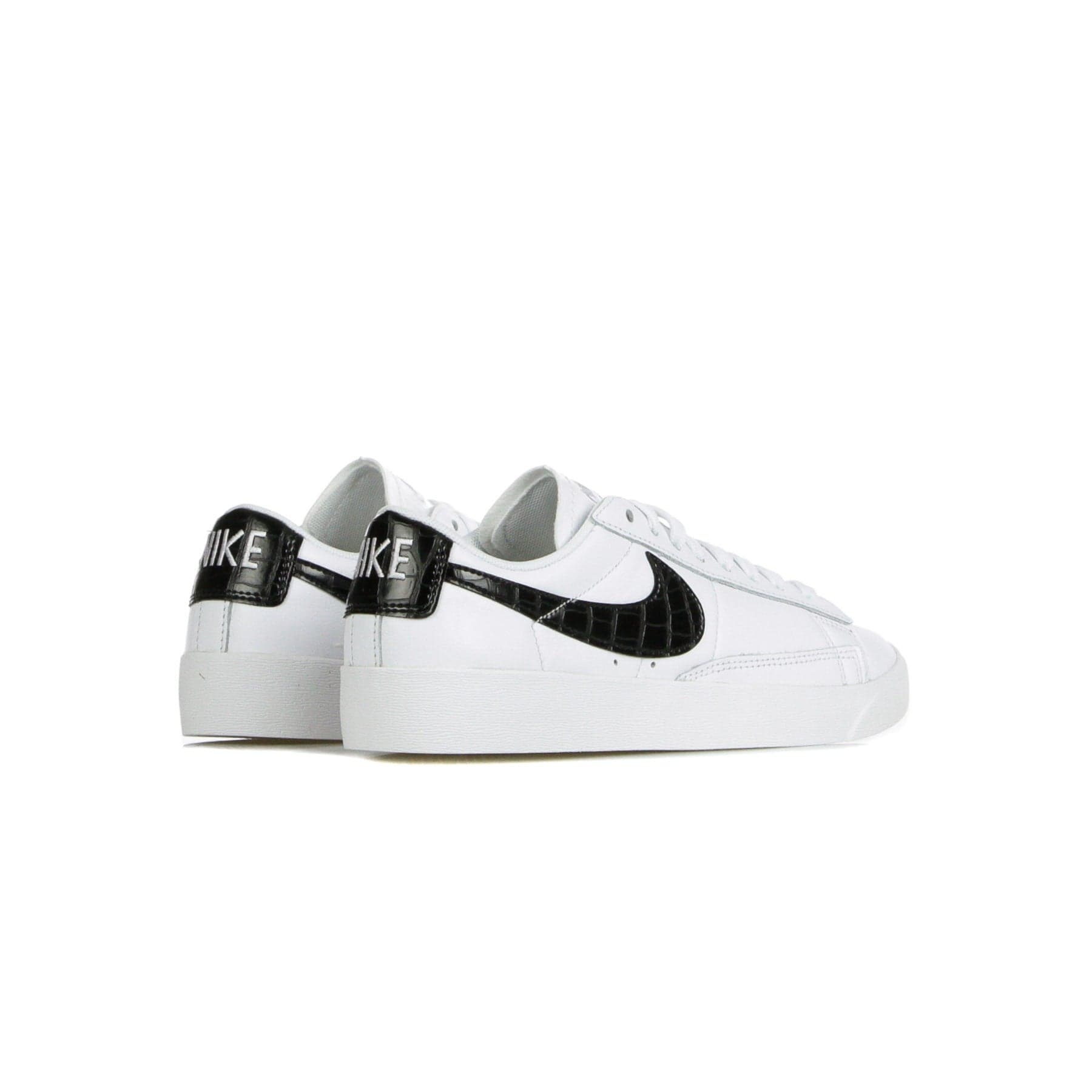 Nike Scarpa Bassa Donna W Blazer Low White/black da donna in Sneaker casual Drestige - Casamassima, commercioVirtuoso.it