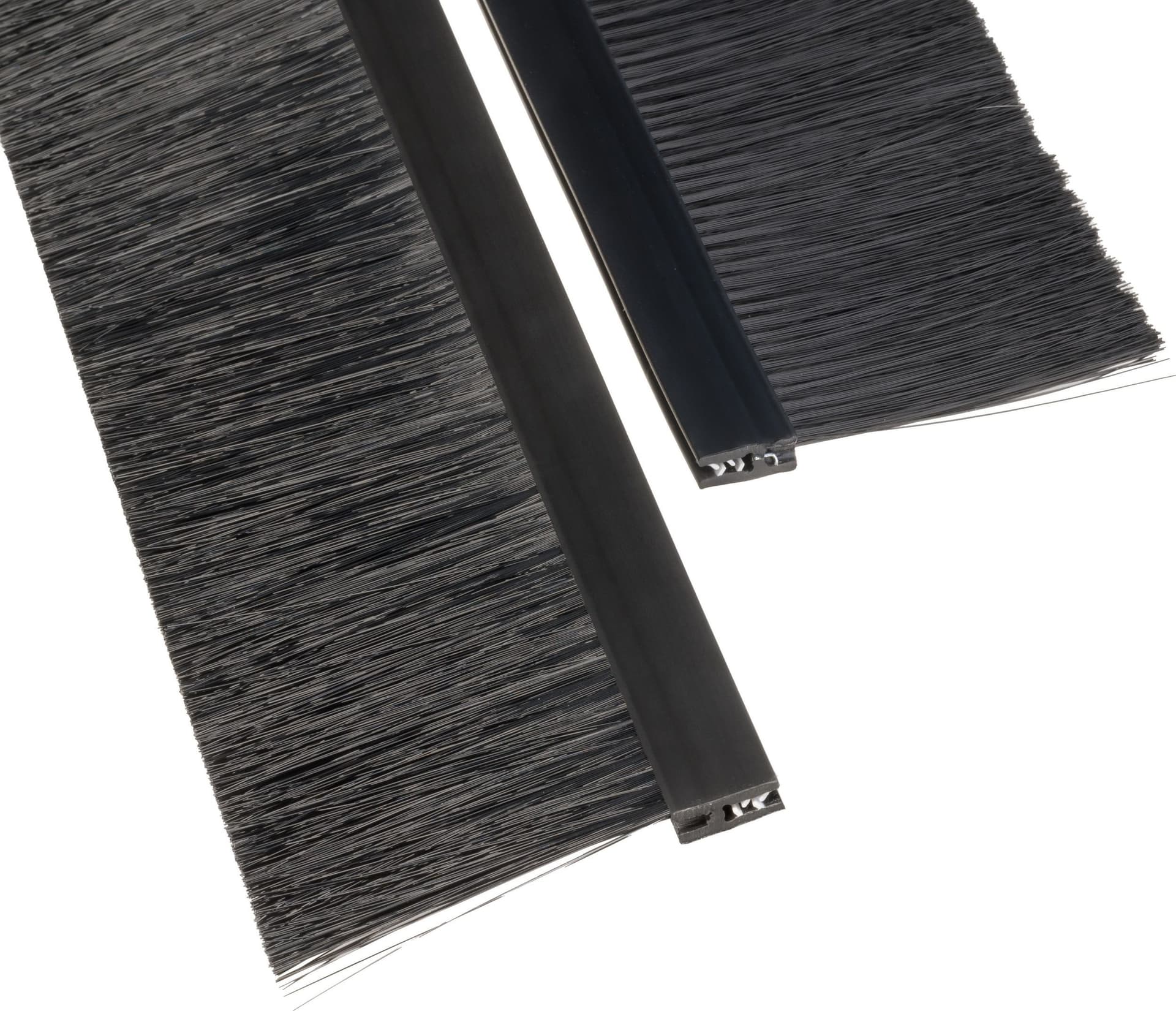 Sei Spazzole Ingresso Cavi per Armadio Rack 380 mm in  Scontolo.net - Potenza, commercioVirtuoso.it