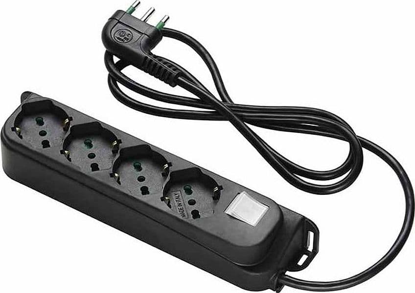 Multipresa 4 Posti Schuko con Interruttore e Cavo 1,5m Nero in Multiprese Scontolo.net - Potenza, commercioVirtuoso.it