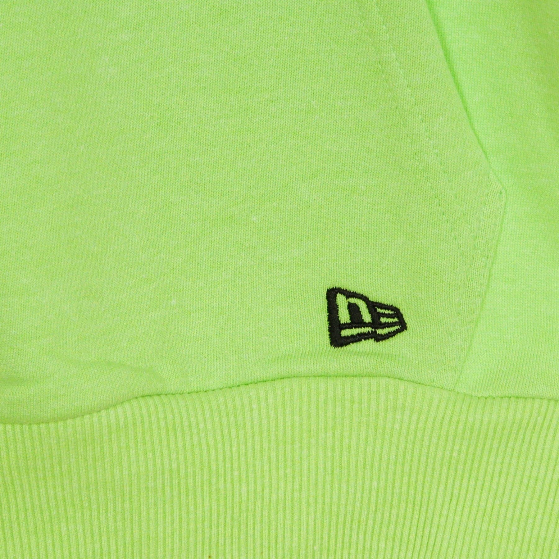 NEW ERA Felpa Leggera Cappuccio Uomo Mlb Sleeve Taping Pullover Hoody Neyyan Lime/black da uomo in Felpe con cappuccio Drestige - Casamassima, commercioVirtuoso.it