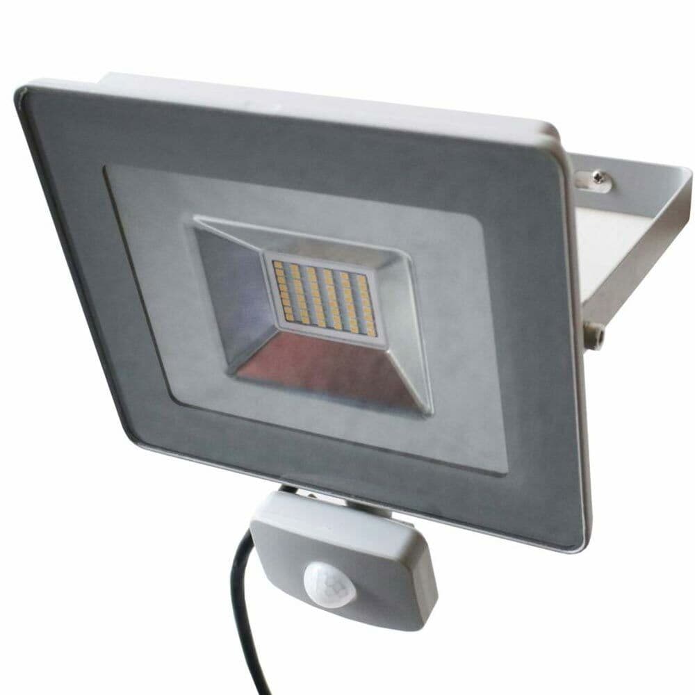 Faro LED 30W Luce alta Luminosità 3700lm Faretto Esterno con Sensore Movimento in Proiettori Danyx - Casoria, commercioVirtuoso.it