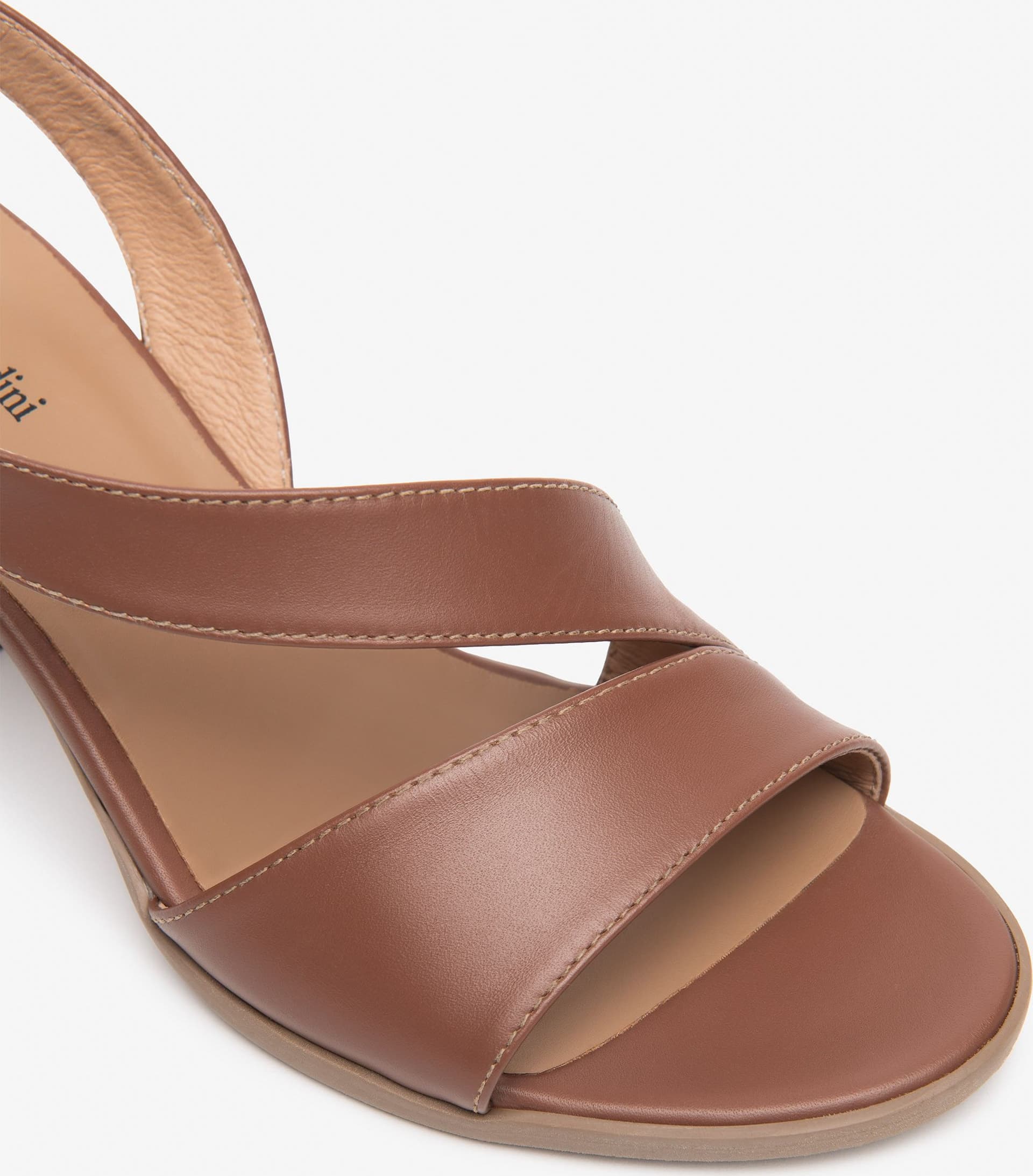 Nero Giardini sandali donna in pelle color cuoio E610440D400 in prodotto Teresi Calzature - Marsala, commercioVirtuoso.it