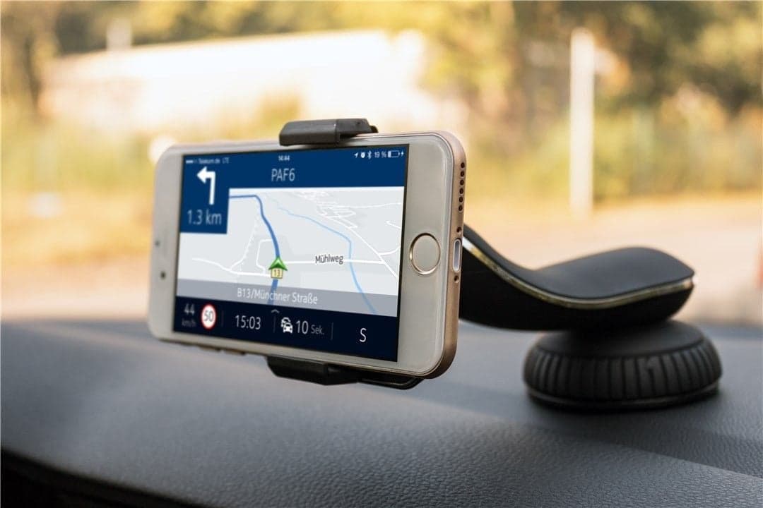 Supporto da Auto per Smartphone Universale con Ventosa in Alloggiamenti Scontolo.net - Potenza, commercioVirtuoso.it