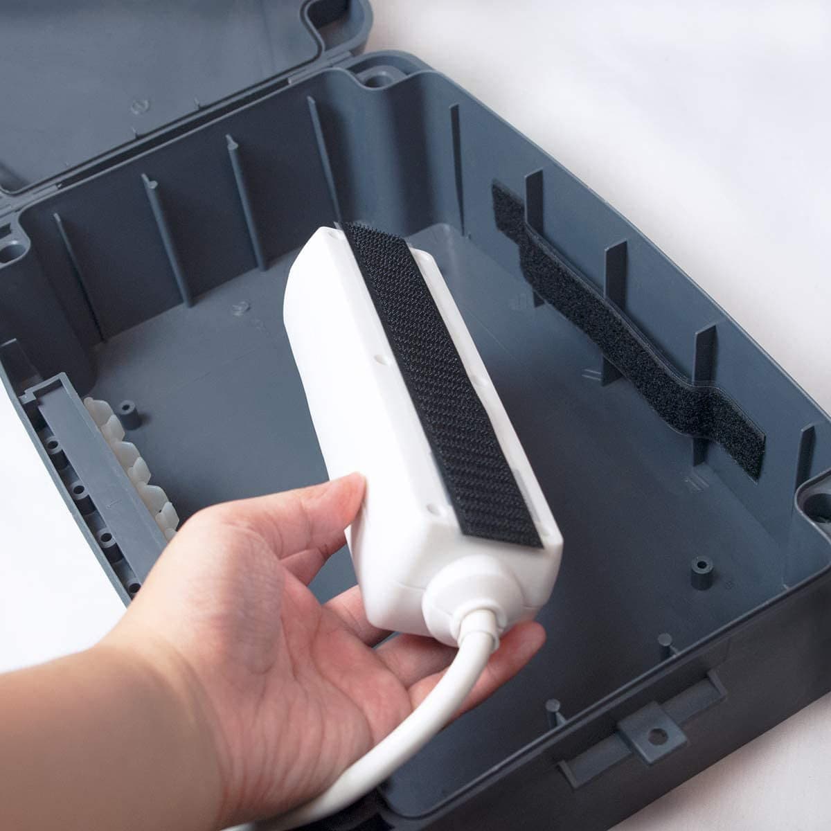 Scatola Elettrica IP54 Cable Organizer Organizzatore Cavi Grigio in Clip fermacavi da parete Scontolo.net - Potenza, commercioVirtuoso.it