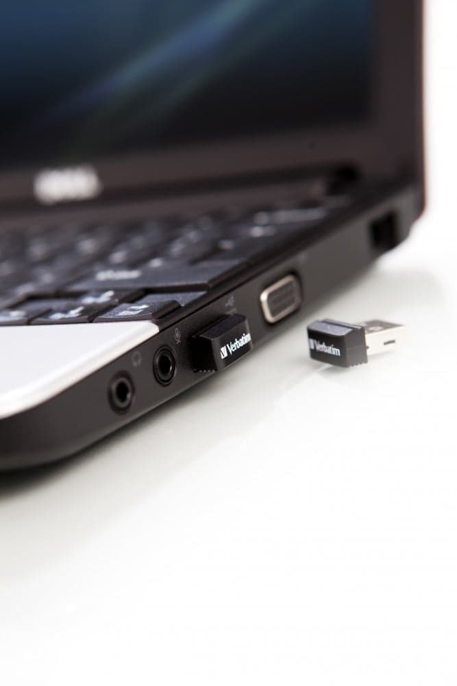 NANO Memoria USB 16GB Nero in  Scontolo.net - Potenza, commercioVirtuoso.it