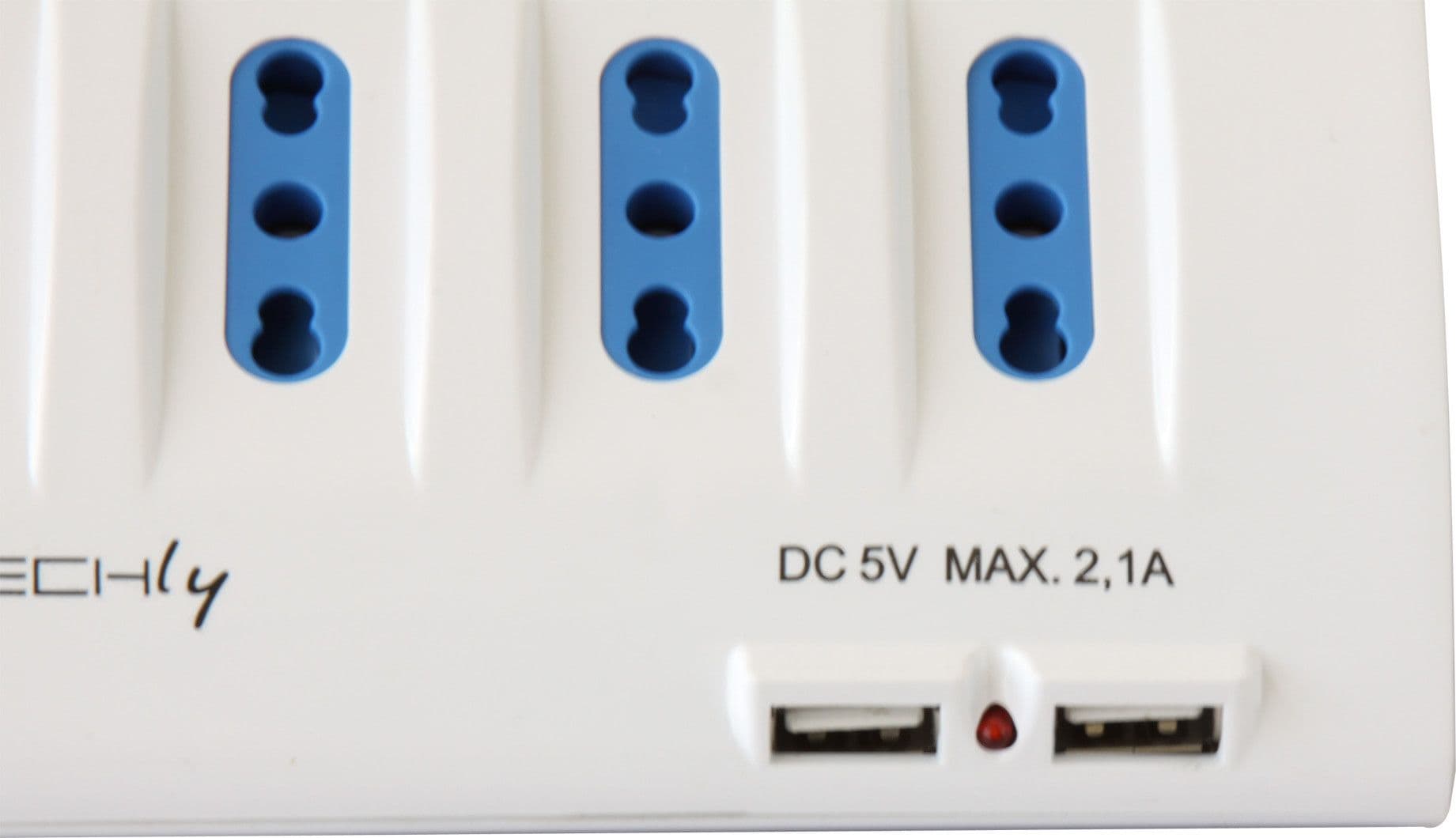 Multipresa da Tavolo 4 prese Italiane Bipasso 2 Schuko e 2 USB Bianca in Multiprese Scontolo.net - Potenza, commercioVirtuoso.it