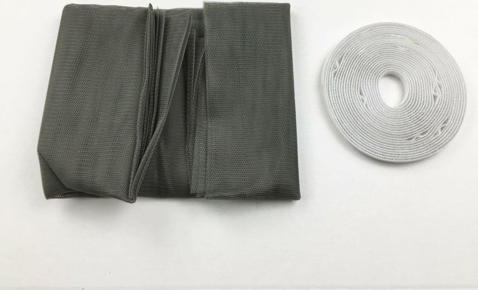 ZANZARIERA IN FIBRA A STRAPPO ** CM 130 X 150 GRIGIA FINESTRA 1 PZ FERR 109321 in prodotto EuroStore07 - Alatri, commercioVirtuoso.it