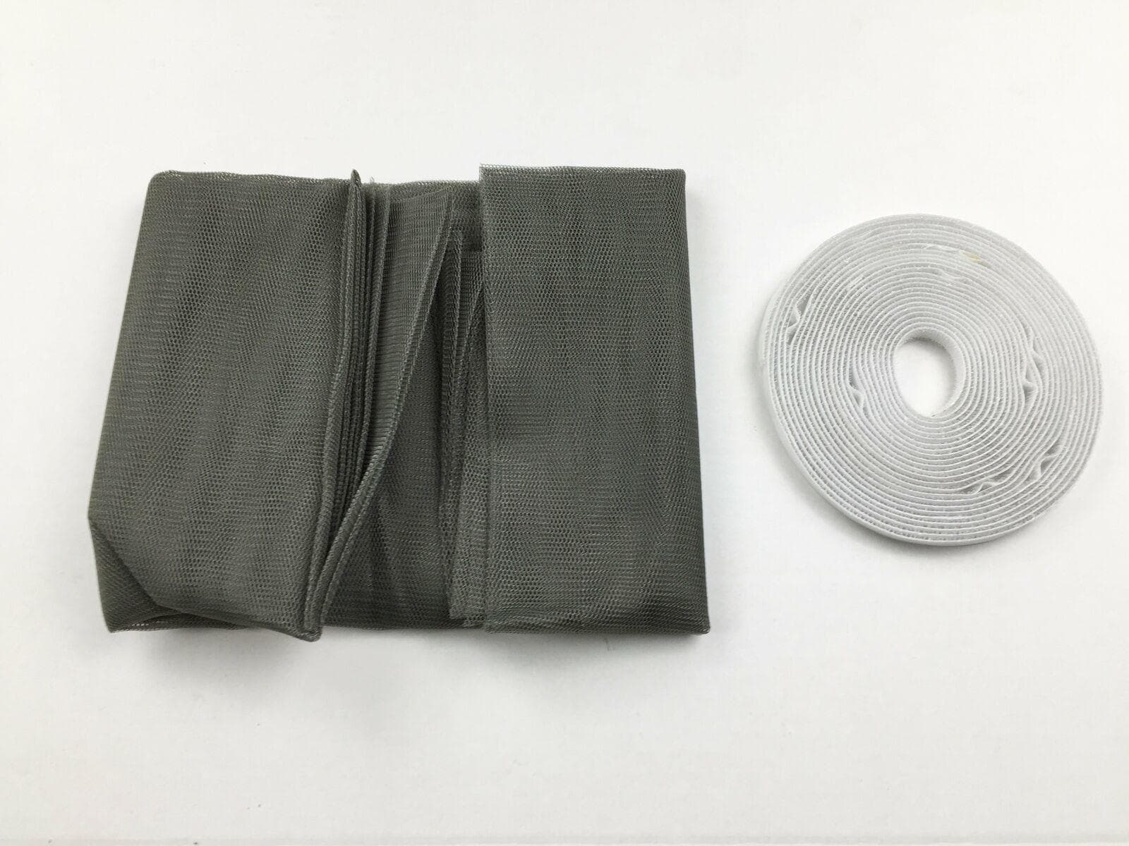 ZANZARIERA IN FIBRA A STRAPPO ** CM 130 X 150 GRIGIA FINESTRA 1 PZ FERR 109321 in prodotto EuroStore07 - Alatri, commercioVirtuoso.it
