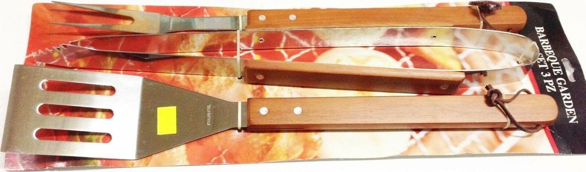 SET ATTREZZI BARBECUE CM 45 MANICO LEGNO PINZA + PALETTA + FORCHETTONE 3 PZ in prodotto EuroStore07 - Alatri, commercioVirtuoso.it