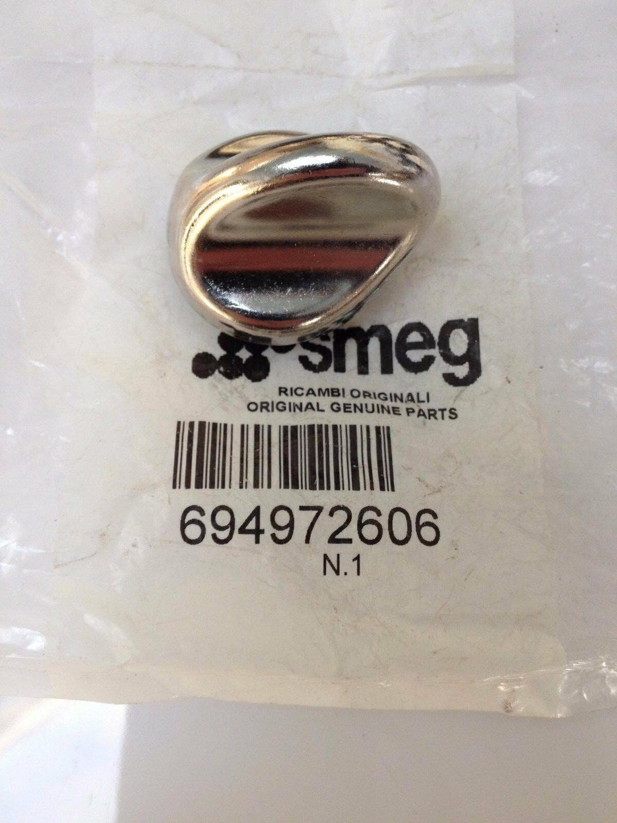 1 MANOPOLA PER CUCINA SMEG ORIGINALE COD 694972606 IN METALLO COLORE INOX in prodotto EuroStore07 - Alatri, commercioVirtuoso.it