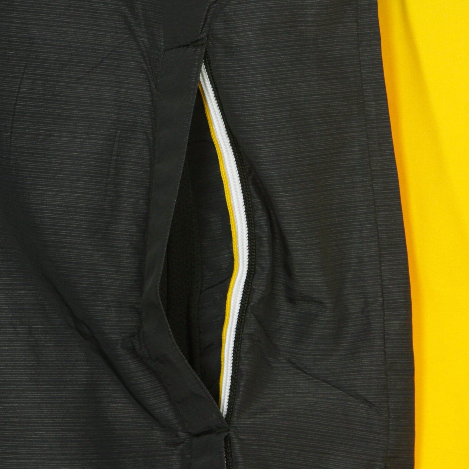 NIKE NFL Giacca a Vento Infilabile Uomo Nfl Team Logo Pregame Lightweight Player Jacket Pitste Original Team Colors da uomo in Tute da ginnastica Drestige - Casamassima, commercioVirtuoso.it