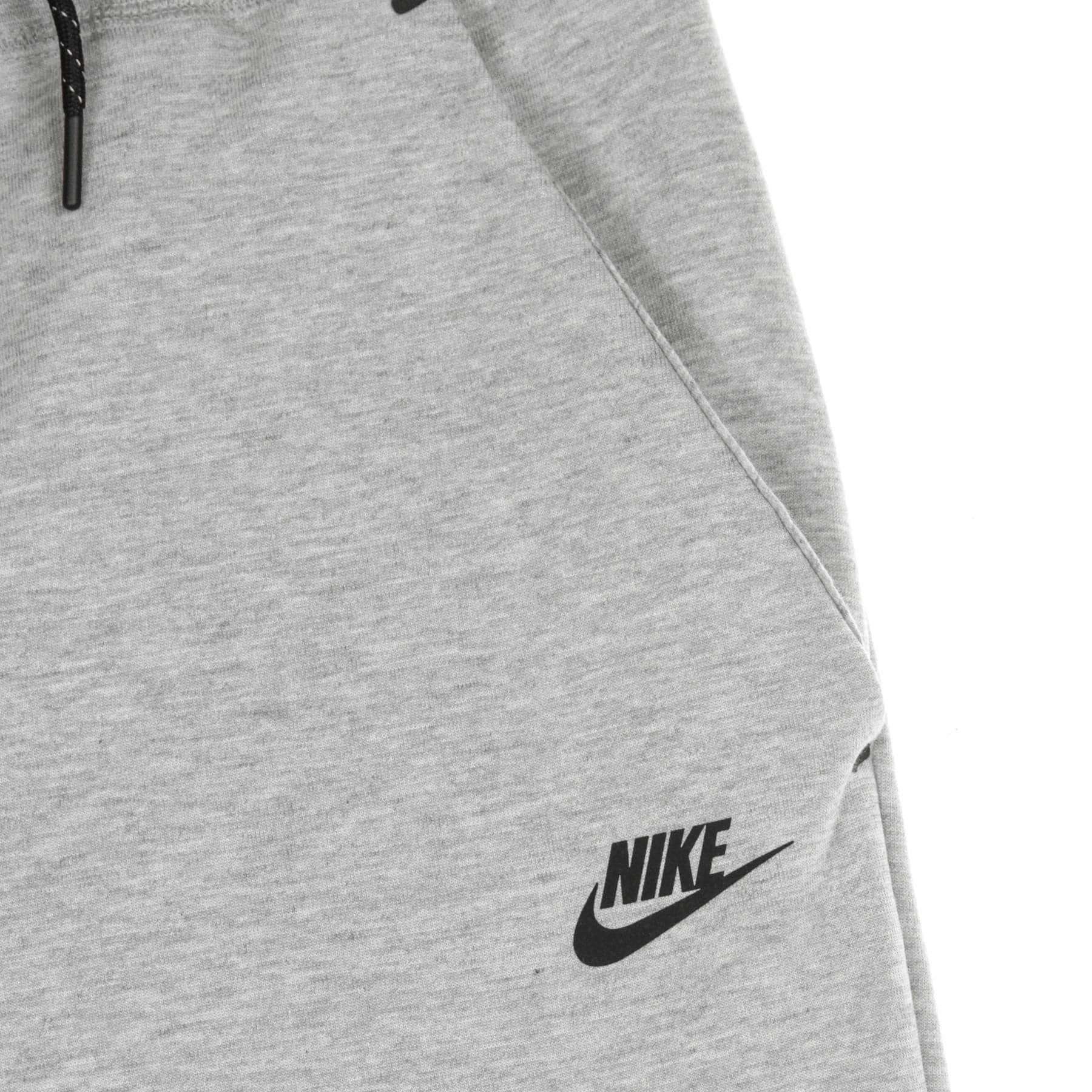 Nike Pantalone Tuta Leggero Donna Sportswear Tech Fleece Dk Grey Heather/black da donna in Pantaloni sportivi Drestige - Casamassima, commercioVirtuoso.it
