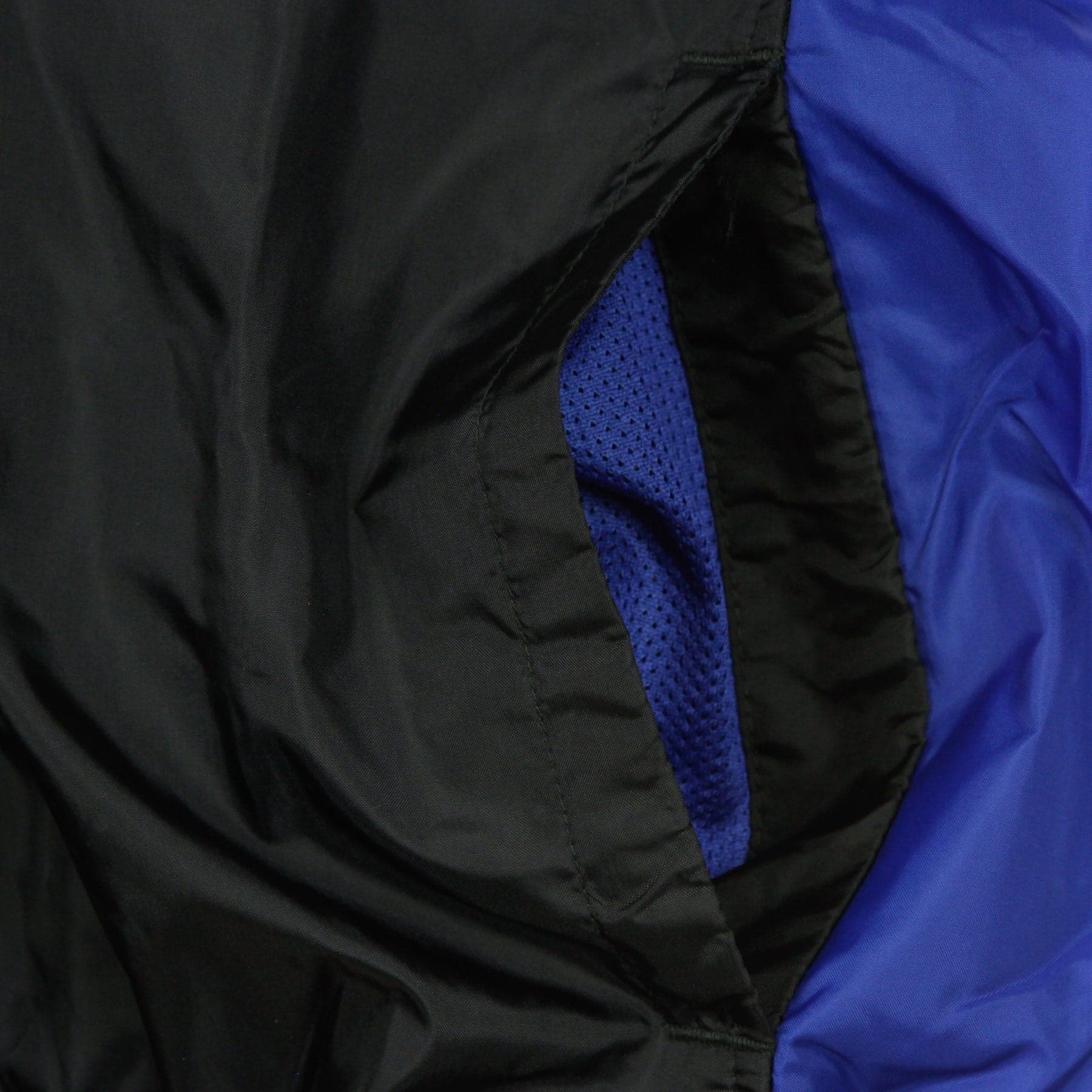 NIKE NBA Completo Tuta Uomo Nba Tracksuit Team 31 Courtside Black/rush Blue/university Red da uomo in Tute da ginnastica Drestige - Casamassima, commercioVirtuoso.it