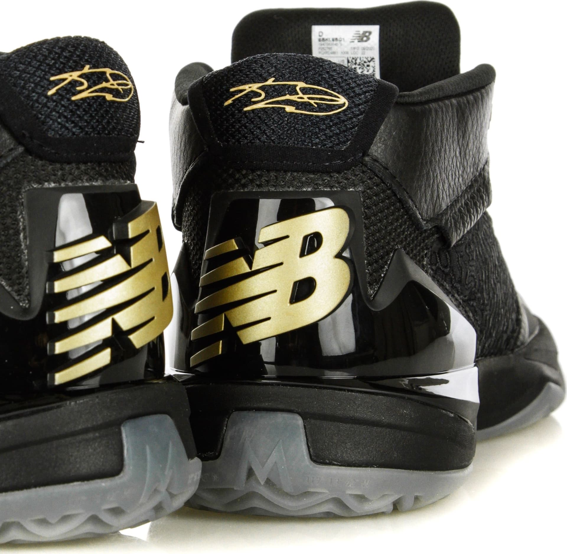 NEW BALANCE Scarpa Alta Uomo Kawhi Black da uomo in Scarpe da corsa su strada Drestige - Casamassima, commercioVirtuoso.it