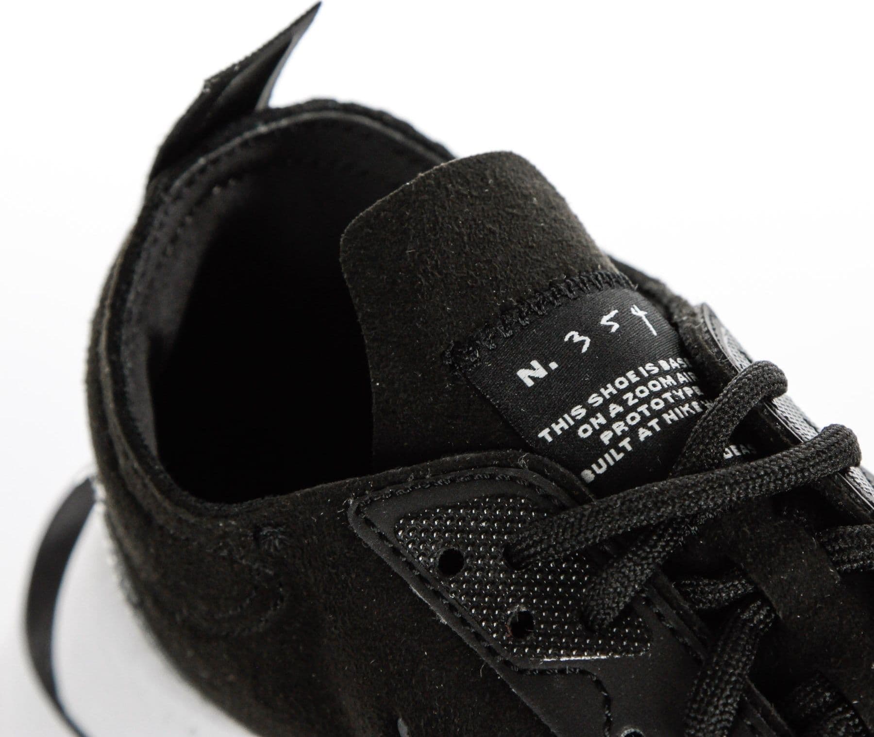 Nike Scarpa Bassa Uomo Air Zoom-type Black/anthracite/white/pure Platinum da uomo in Sneaker casual Drestige - Casamassima, commercioVirtuoso.it