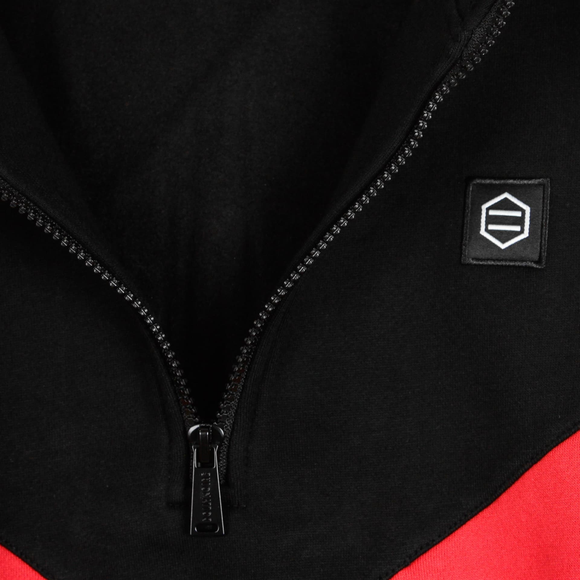 DOLLY NOIRE Felpa Collo Alto Uomo Gravity Half Zip Black/red da uomo in Felpe con cappuccio Drestige - Casamassima, commercioVirtuoso.it