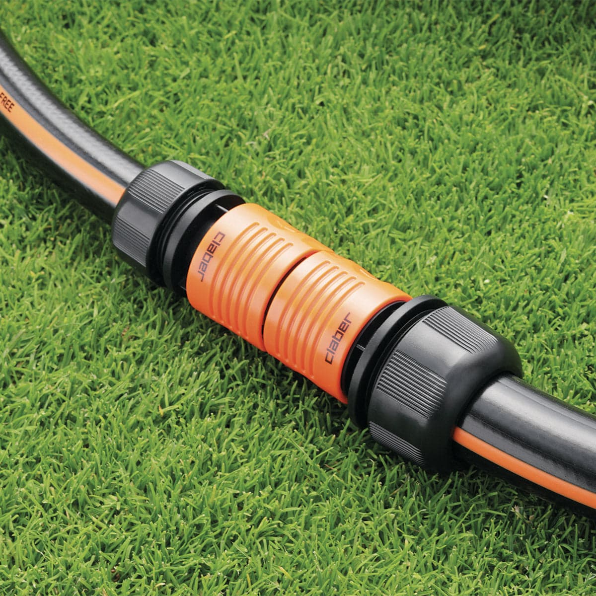 CLABER 9643 CONGIUNZIONE 2 INNESTI M/M AQUAMASTER MAX-FLOW IN BLISTER in prodotto EuroStore07 - Alatri, commercioVirtuoso.it