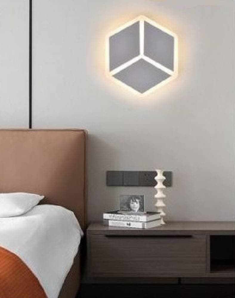 APPLIQUE LED A MURO LAMPADA MODERNA 12W EFFETTO CUBO 3D 3 MODALITÀ LUCE AQ11-3C in Lampade da parete Trade Shop italia - Napoli, commercioVirtuoso.it