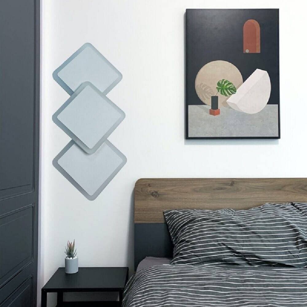 APPLIQUE MODERNO TRIPLO ROMBI A LED 14W DA PARETE 3 COLORAZIONI DI LUCE AQ31-B3C in Applique Trade Shop italia - Napoli, commercioVirtuoso.it