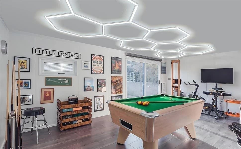 Luci Hexagon LED 210W Garage 8 Luce esagonale del negozio con bordo per workshop in prodotto Zencoccostore - Formia, commercioVirtuoso.it