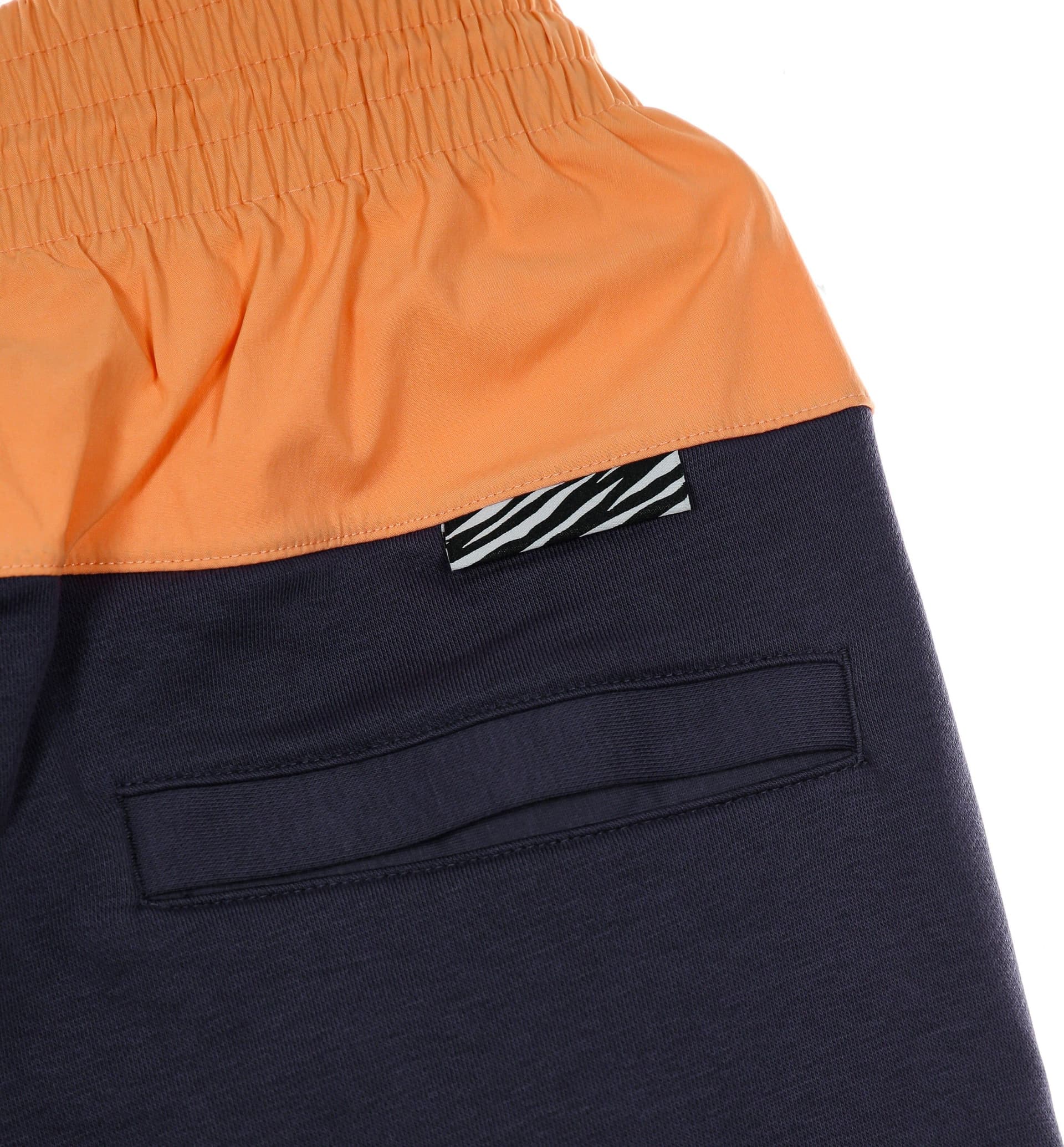 Nike Pantalone Tuta Felpato Donna Sportswear Icon Clash Jogger Mix Heritage Dark Raisin/crimson Bliss/bright Mango da donna in Pantaloni sportivi Drestige - Casamassima, commercioVirtuoso.it