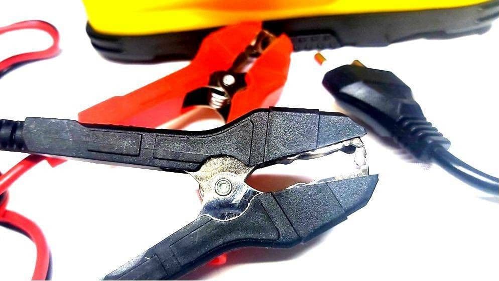 CARICABATTERIE INTELLIGENTE AVVIATORE EMERGENZA BATTERIA AUTO 12V-18A 24V-9A TK500 in Avviatori di emergenza Trade Shop italia - Napoli, commercioVirtuoso.it