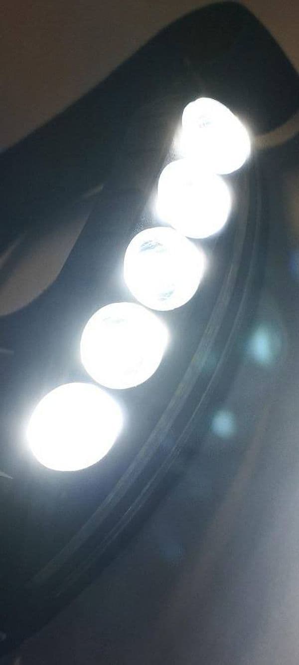 TORCIA DA TESTA FRONTALE SENSORE MOVIMENTO 68 LED LUCE BIANCA ROSSA BLU in Torce elettriche portatili (standard) Trade Shop italia - Napoli, commercioVirtuoso.it