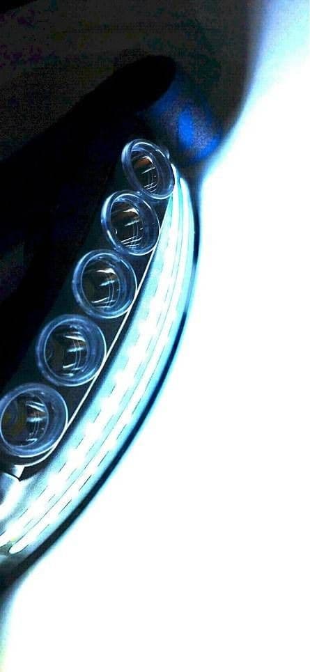 TORCIA DA TESTA FRONTALE SENSORE MOVIMENTO 68 LED LUCE BIANCA ROSSA BLU in Torce elettriche portatili (standard) Trade Shop italia - Napoli, commercioVirtuoso.it