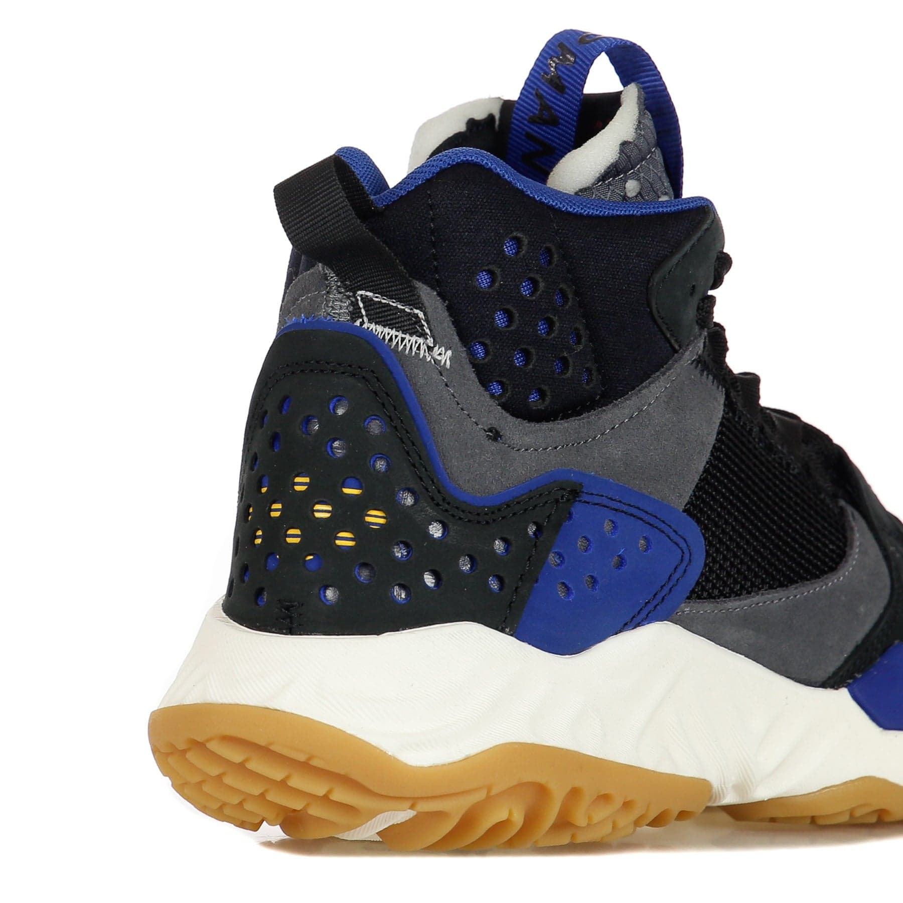 JORDAN Scarpa Alta Uomo Jordan Delta Mid Black/gym Red/dark Grey/storm Blue da uomo in Scarpe da Basket da donna Drestige - Casamassima, commercioVirtuoso.it