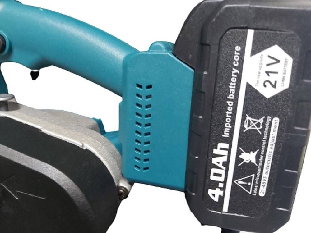 MINI ELETTROSEGA 12" 2 BATTERIE 21V CON SERBATOIO OLIO MOTOSEGA ELETTRICA VALIGIA in Motoseghe Trade Shop italia - Napoli, commercioVirtuoso.it