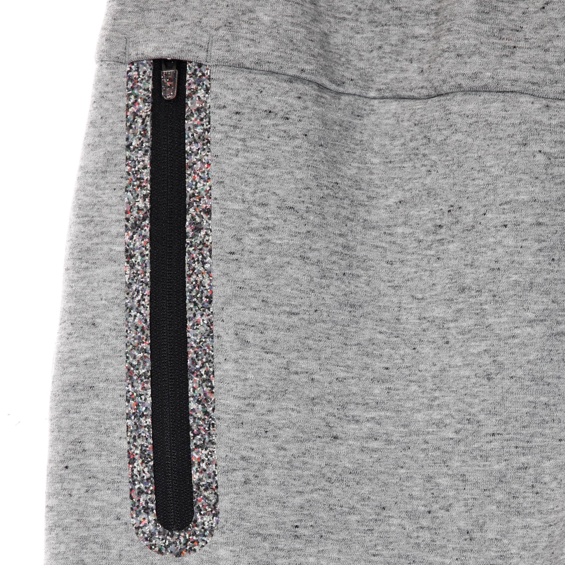 Nike Pantalone Tuta Leggero Uomo M Sportswear Tech Fleece Pant Revival White/htr da uomo in Pantaloni da ginnastica Drestige - Casamassima, commercioVirtuoso.it