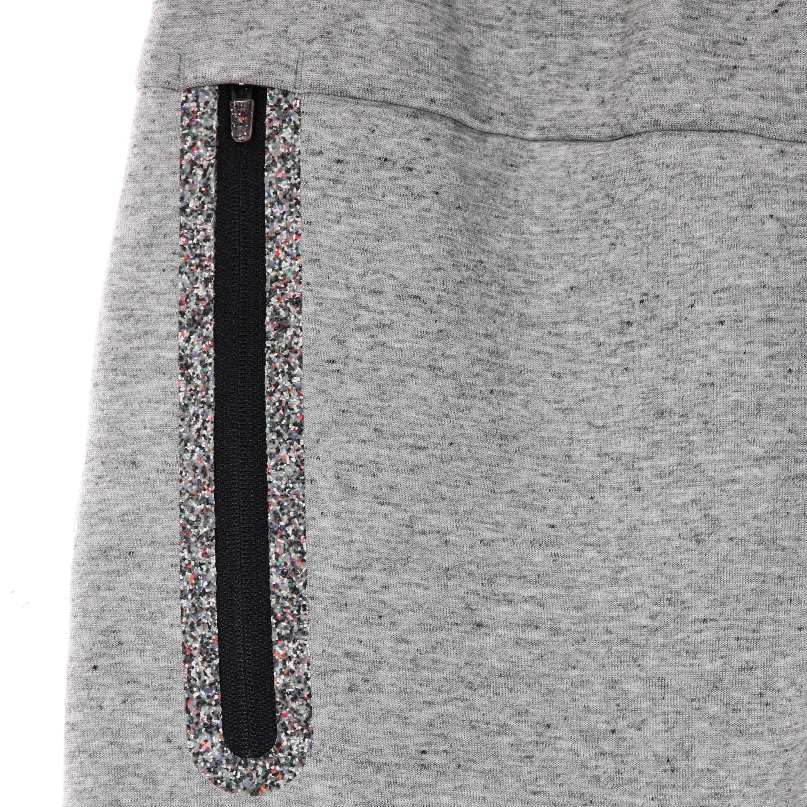 Nike Pantalone Tuta Leggero Uomo M Sportswear Tech Fleece Pant Revival White/htr da uomo in Pantaloni da ginnastica Drestige - Casamassima, commercioVirtuoso.it