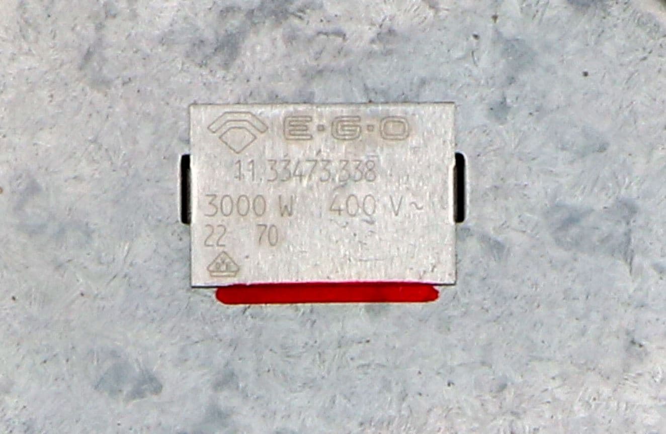 PIASTRA ELETTRICA PROFESSIONALE 11.33473.338 3000W 300x300mm 400V in prodotto EuroStore07 - Alatri, commercioVirtuoso.it