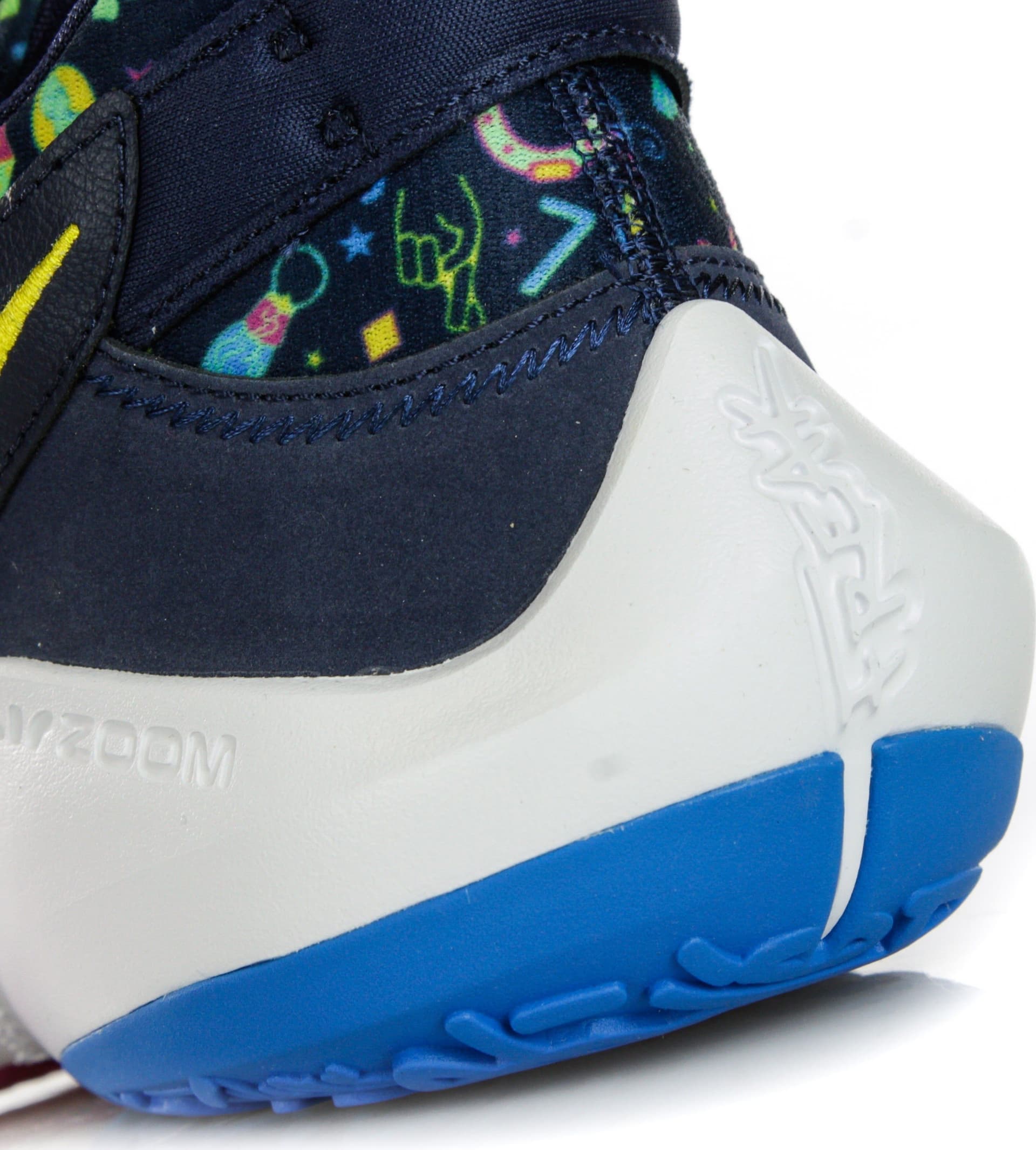 NIKE NBA Scarpa Bassa Uomo Zoom Freak 2 Midnight Navy/poison Green/fire Pink da uomo in Scarpe da Basket da donna Drestige - Casamassima, commercioVirtuoso.it