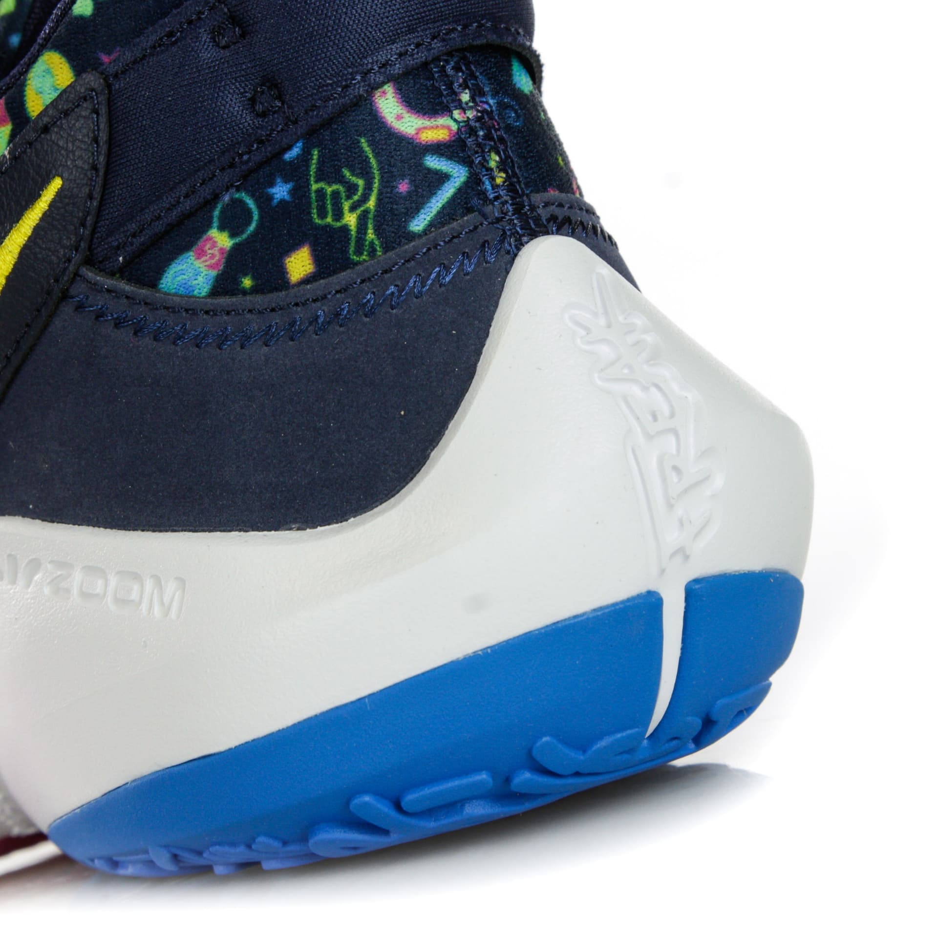 NIKE NBA Scarpa Bassa Uomo Zoom Freak 2 Midnight Navy/poison Green/fire Pink da uomo in Scarpe da Basket da donna Drestige - Casamassima, commercioVirtuoso.it