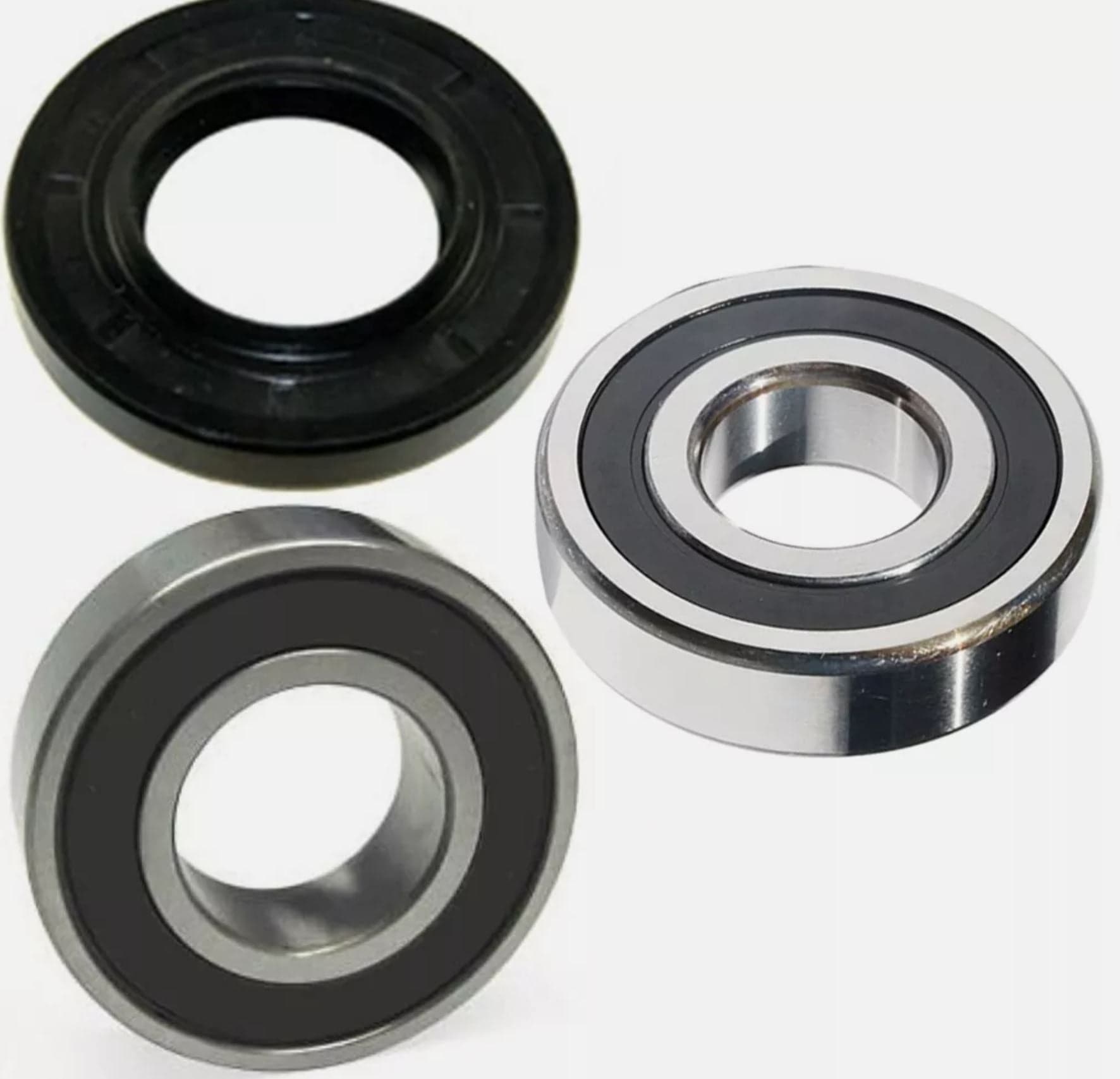 KIT CUSCINETTI E ANELLO TENUTA PER LAVATRICE 6305-2RS 6306-2RS in prodotto EuroStore07 - Alatri, commercioVirtuoso.it