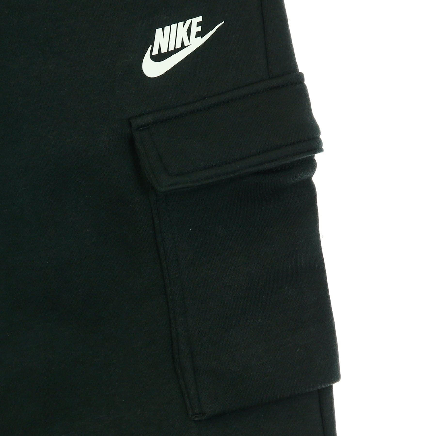 Nike Pantalone Tuta Felpato Donna W Sportswear Cargo Pant Loose Fleece Black/black/white da donna in Pantaloni sportivi Drestige - Casamassima, commercioVirtuoso.it