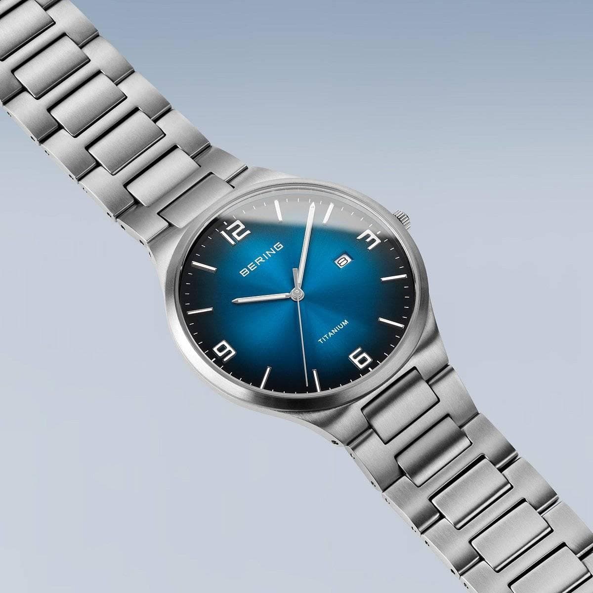 Bering Orologio Titanium  argento spazzolato in Orologi da polso Alba Gioielli - Casoria, commercioVirtuoso.it