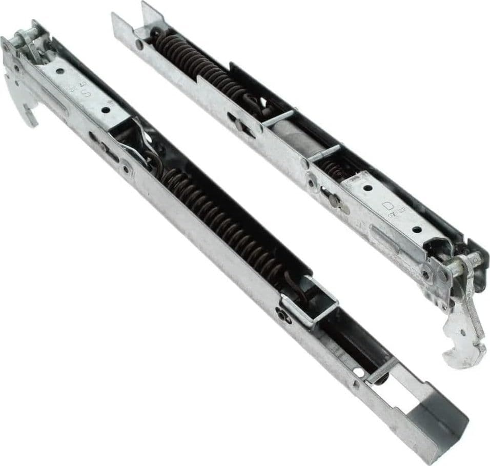 COPPIA CERNIERE FORNO WHIRLPOOL / ARISTON / BEKO MM 300 481010745774 C00386488 in prodotto EuroStore07 - Alatri, commercioVirtuoso.it