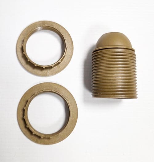 PORTALAMPADA E 27 ORO FILETTATO + GHIERA IN BAKELITE ATTACCO GRANDE -PZ 2 in prodotto EuroStore07 - Alatri, commercioVirtuoso.it