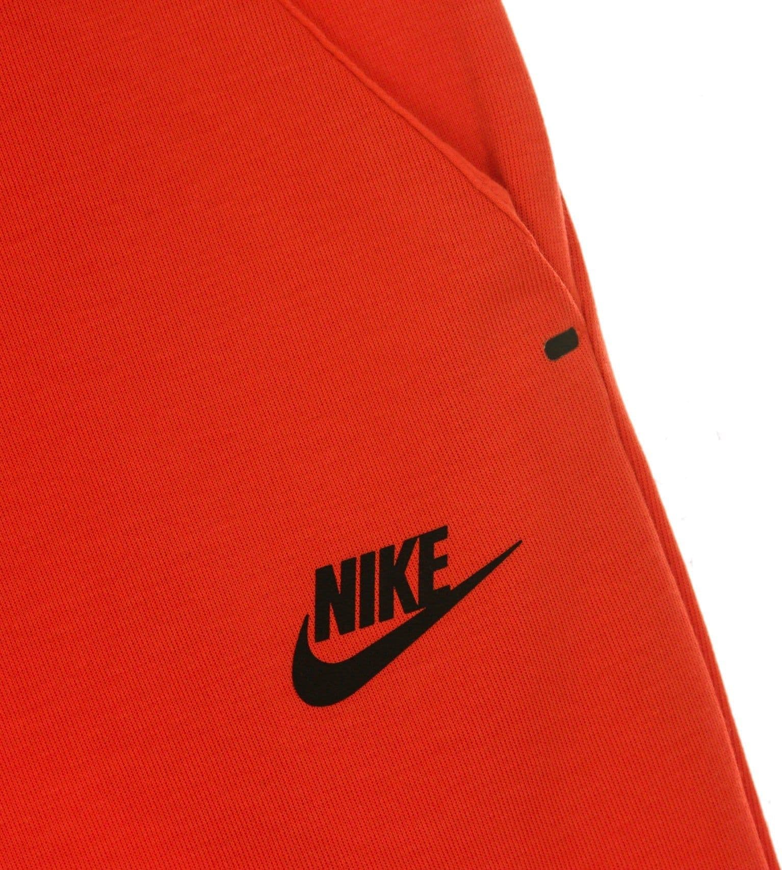Nike Pantalone Tuta Leggero Donna Sportswear Tech Fleece Chile Red/black da donna in Pantaloni sportivi Drestige - Casamassima, commercioVirtuoso.it