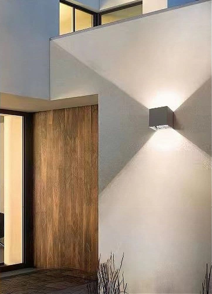 APPLIQUE DA PARETE 22WATT GRIGIO PER ESTERNO DOPPIA EMISSIONE LUMINOSA IP65 ES66 in Lampade da parete Trade Shop italia - Napoli, commercioVirtuoso.it