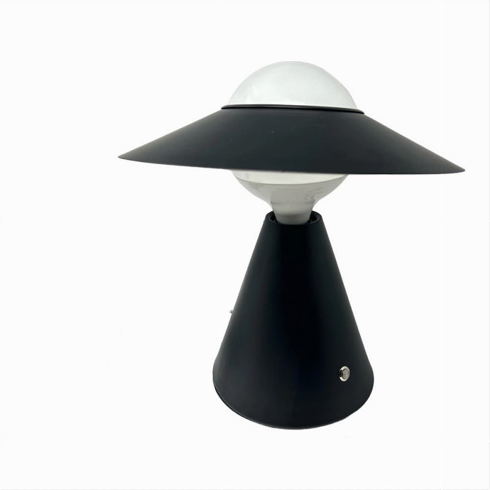 LAMPADA DA TAVOLO DECORATIVA CON PARALUME A CAPPELLO ORIENTABILE LUME E27 D13 in Lampade da tavolo e abat-jour Trade Shop italia - Napoli, commercioVirtuoso.it