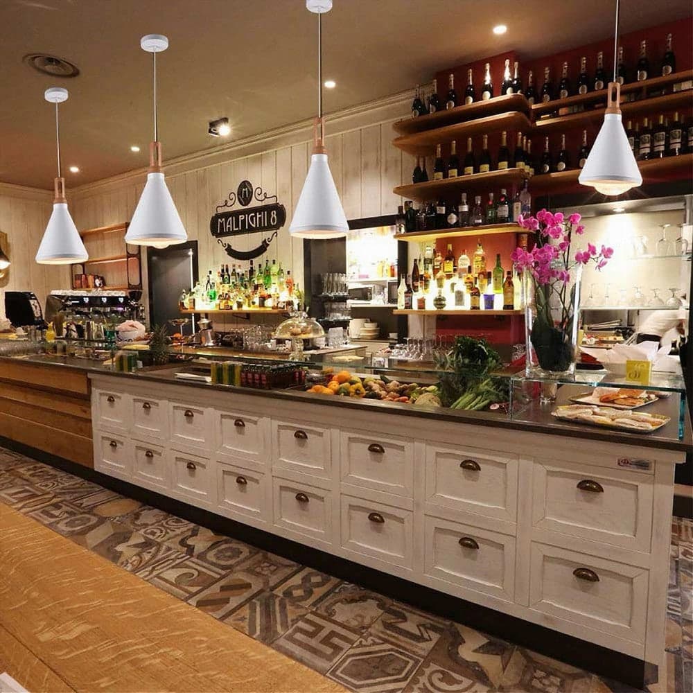 LAMPADARIO A SOSPENSIONE STILE INDUSTRIALE IN METALLO PENDENTE A CONO E27 A94 in Lampade a sospensione Trade Shop italia - Napoli, commercioVirtuoso.it
