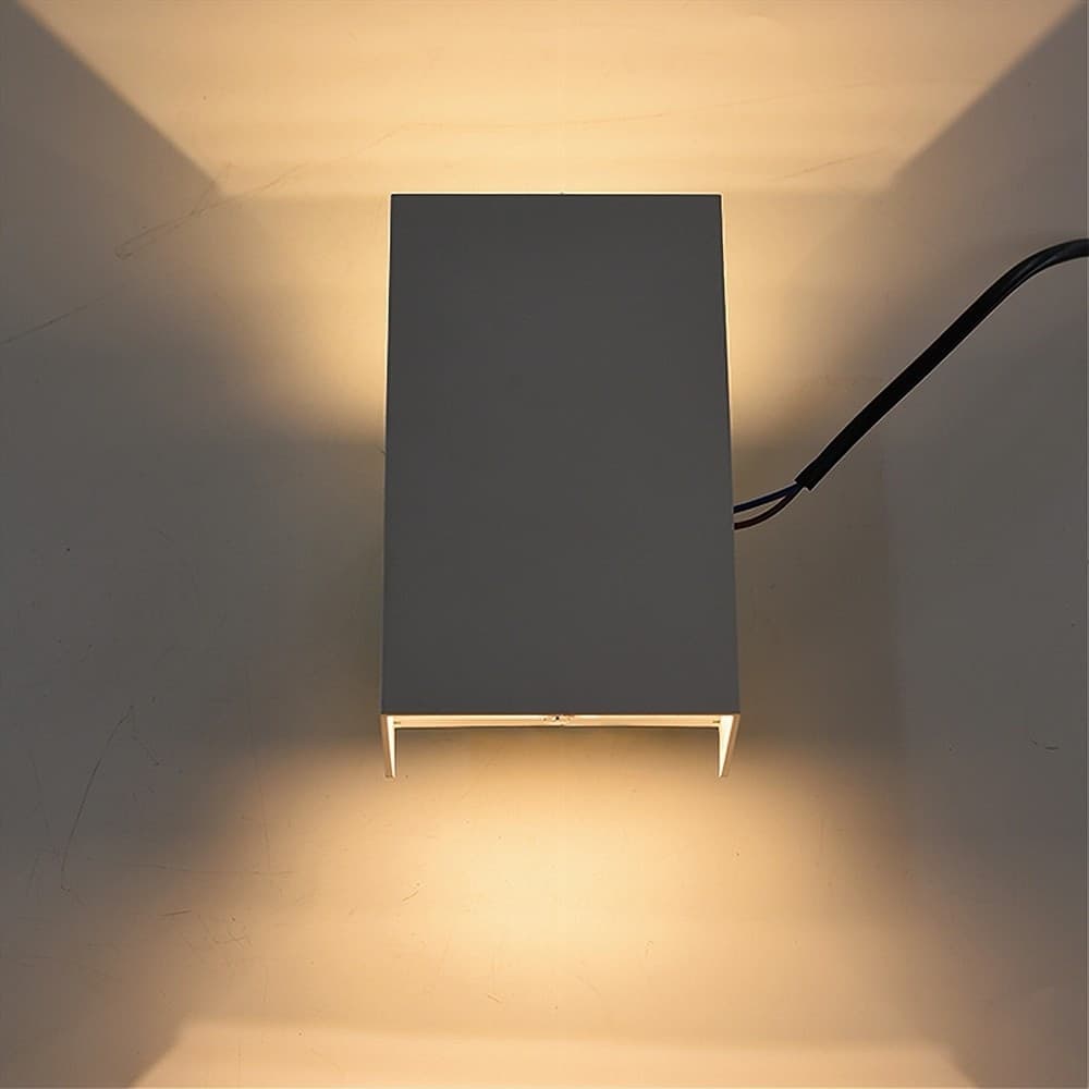 APPLIQUE LED ESTERNO RETTANGOLARE 10W DOPPIA EMISSIONE DI LUCE 3000K 4000K 640-B in Lampade da parete Trade Shop italia - Napoli, commercioVirtuoso.it